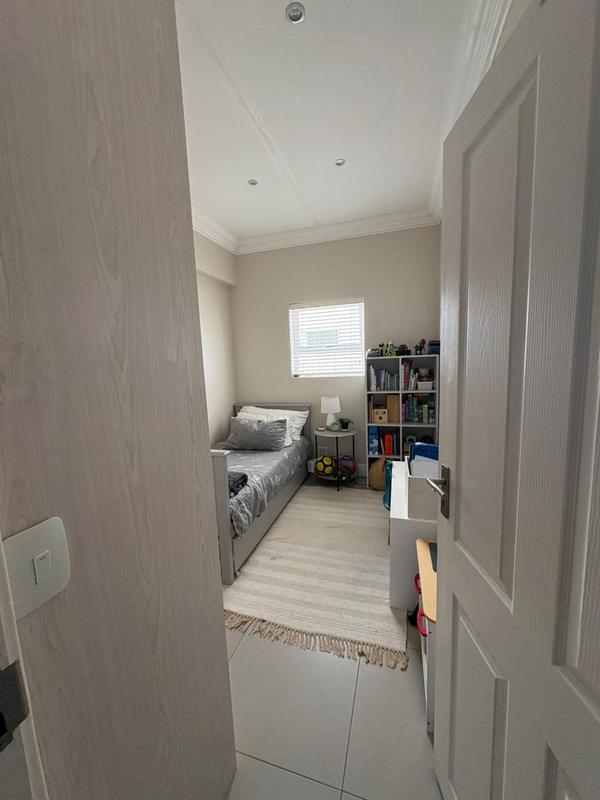 3 Bedroom Property for Sale in Sandbaai Western Cape